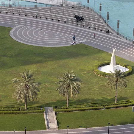 Luxury 2-Br Overlooking Burj & Fountain Views Dubai Exterior photo