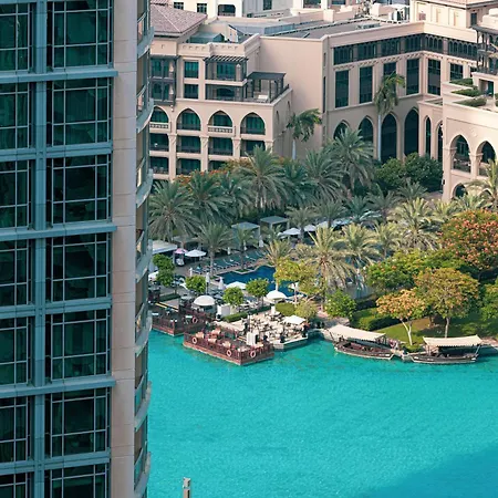 Luxury 2-Br Overlooking Burj & Fountain Views Dubai Exterior photo